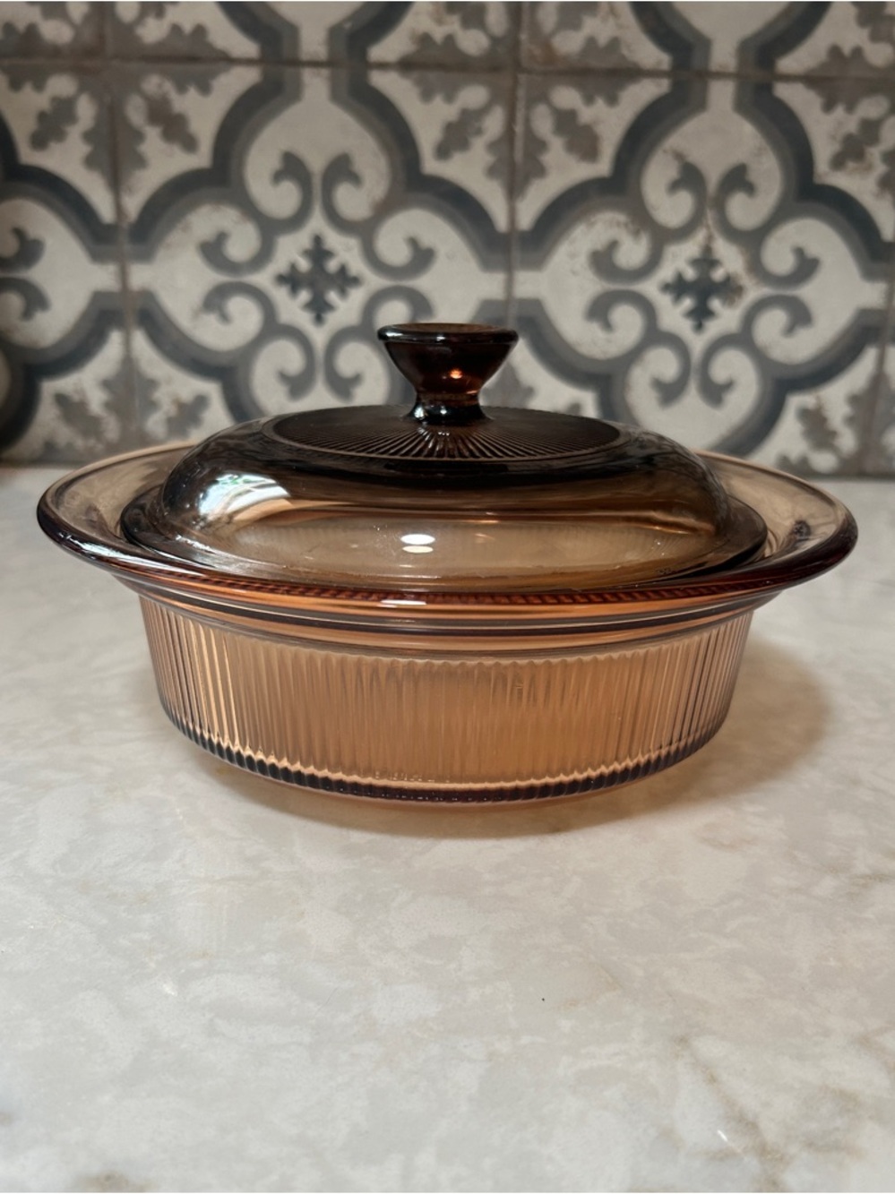 VINTAGE Early 1990s Pyrex Visions Amber Casserole Dish with Lid- EUC